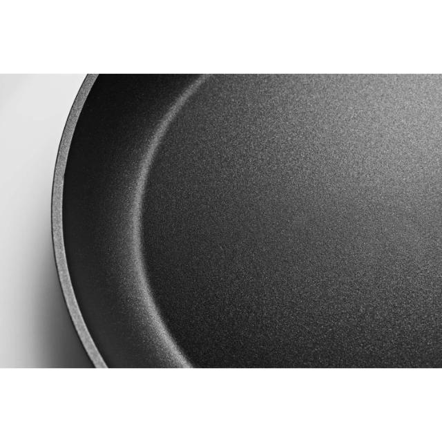 Nordic kitchen sauteuse - 24 cm - Slip-Let® antiadhésif