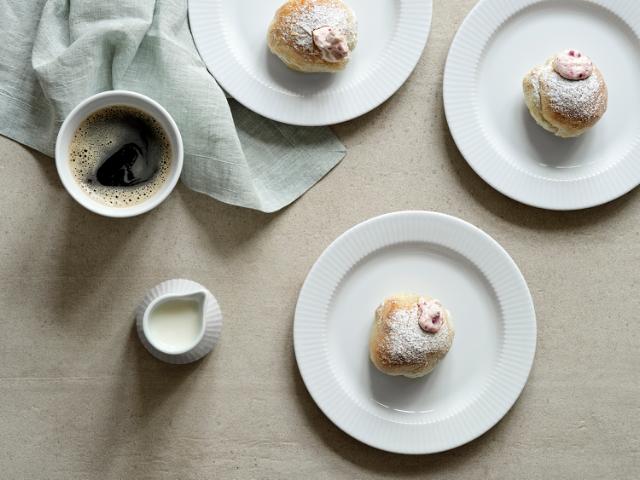 Fastelavnsboller med bringebær og sitron